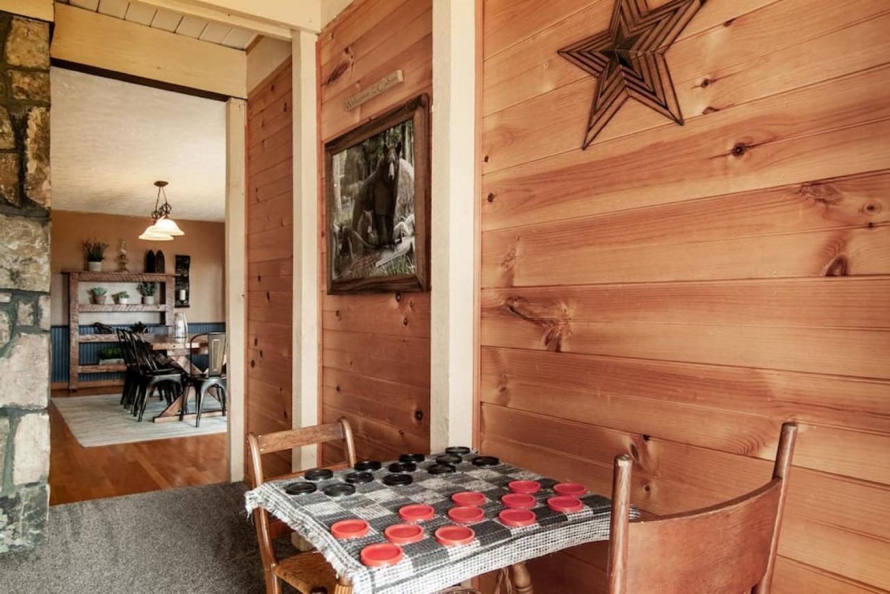 Bear View Chalet With Hot Tub And Near Ober Gatlinburg Extérieur photo