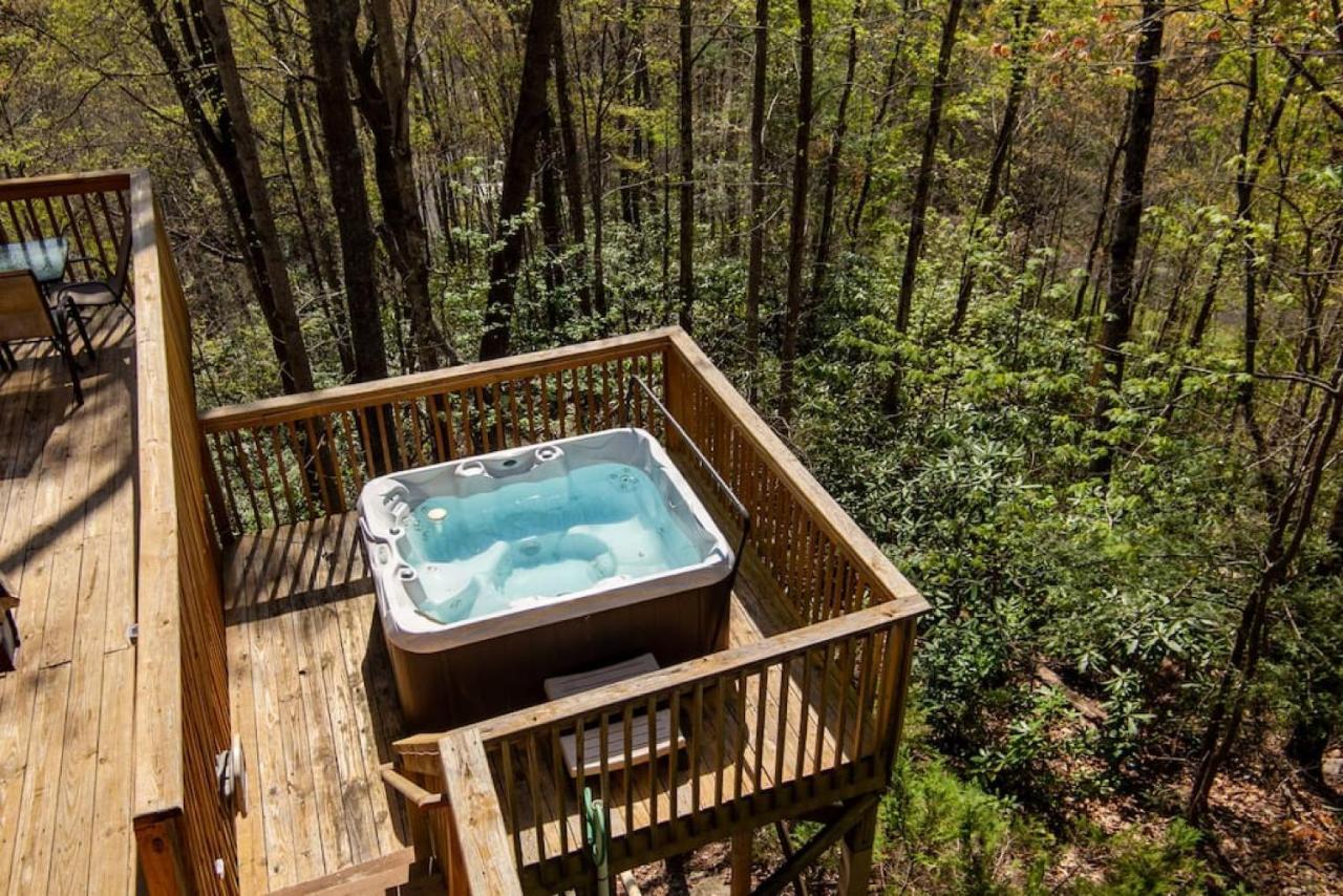 Bear View Chalet With Hot Tub And Near Ober Gatlinburg Extérieur photo