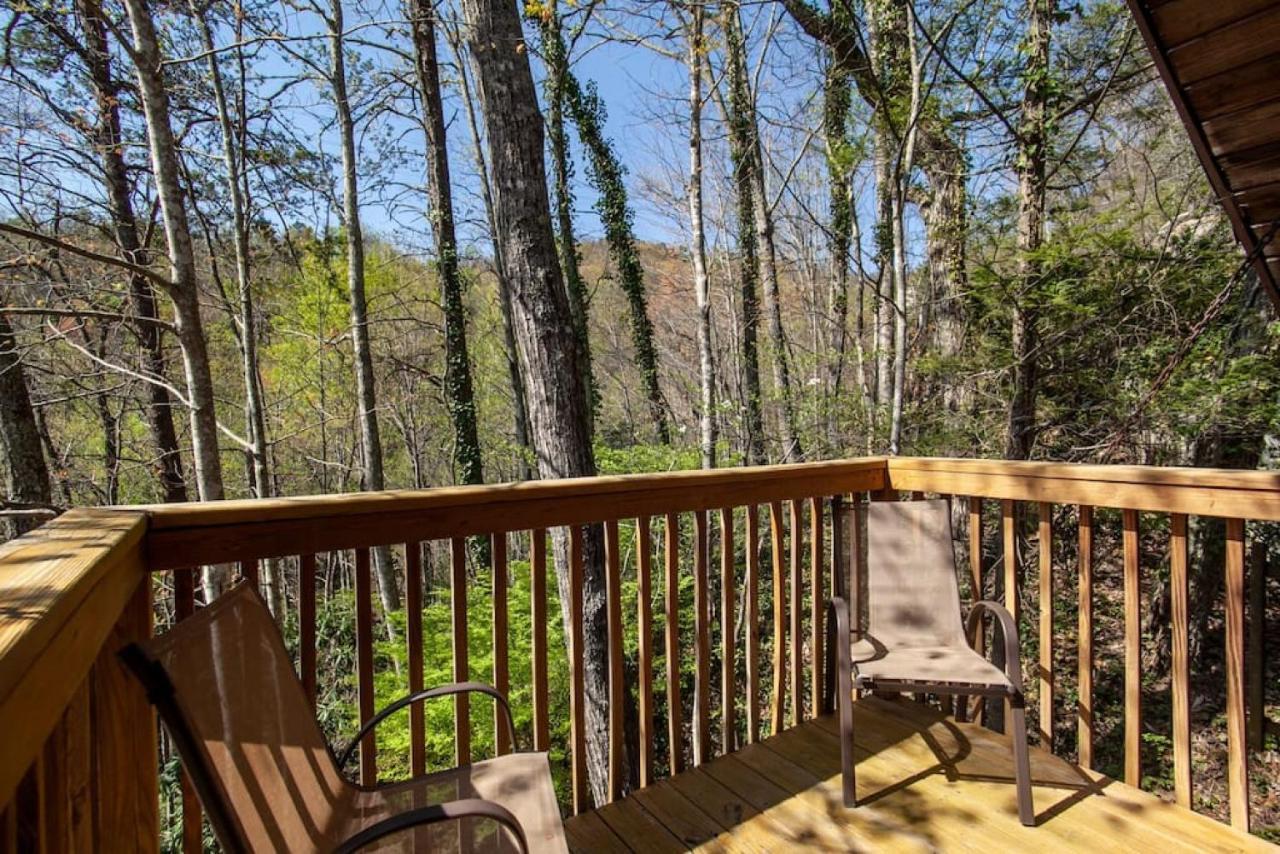 Bear View Chalet With Hot Tub And Near Ober Gatlinburg Extérieur photo