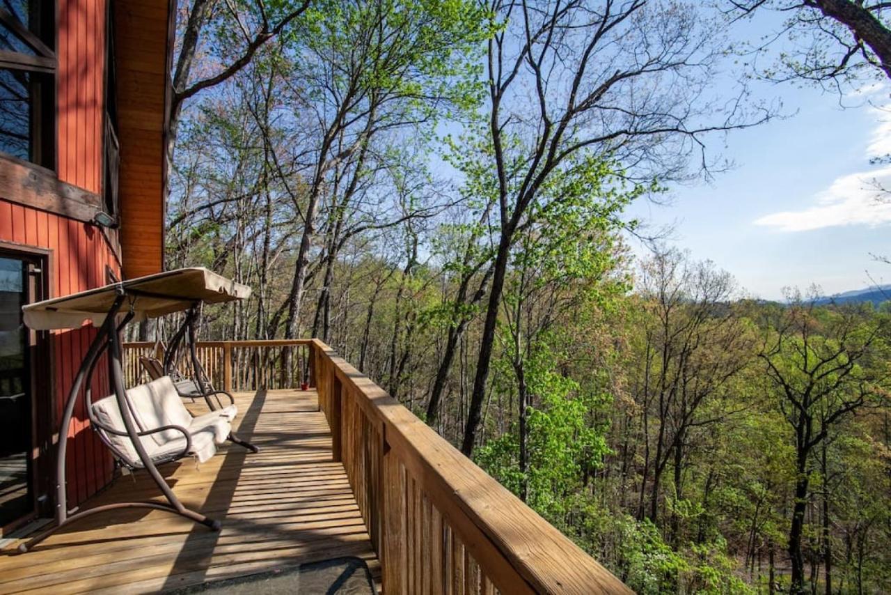 Bear View Chalet With Hot Tub And Near Ober Gatlinburg Extérieur photo